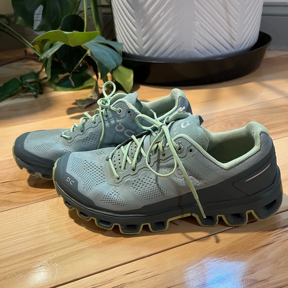 On Cloudventure Trail Running Shoe Teal Green Women’s 6.5 / 7 - Picture 4 of 7